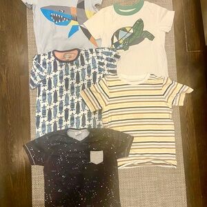 Set of 5 Sz Med Kid Graphic and Striped Short Sleeve T-Shirts - Multi-Color Pack